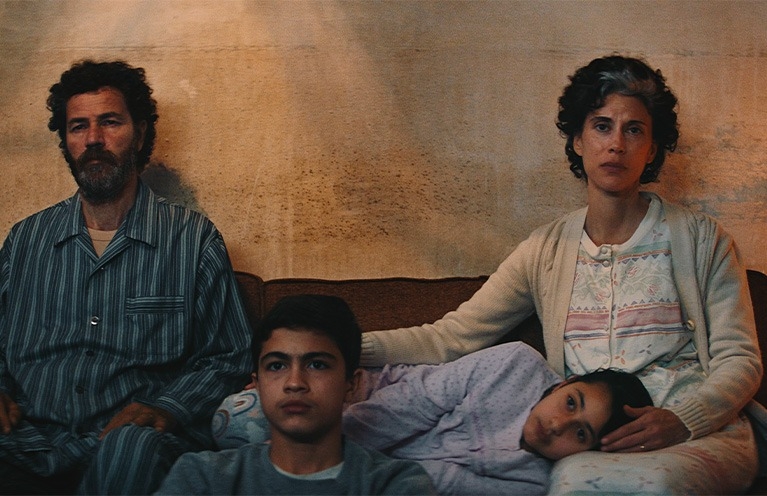Film backdrop for Lo que queda de ti SUB